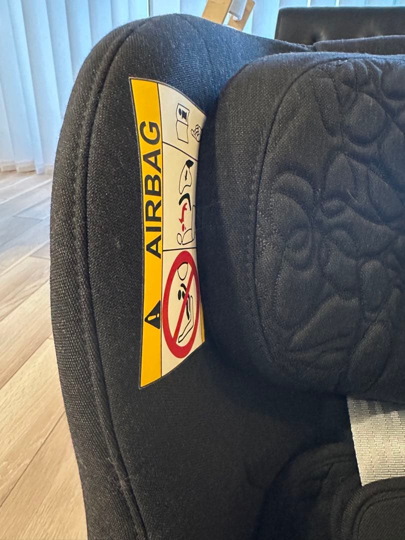 美品　純正VOLVO チャイルドシート　i-size ISOFIX対応