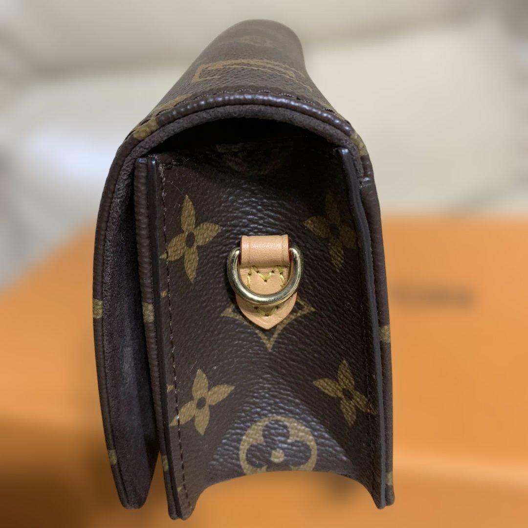 ⭐︎　LOUIS VUITTON ウォレットオンチェーン リリー
