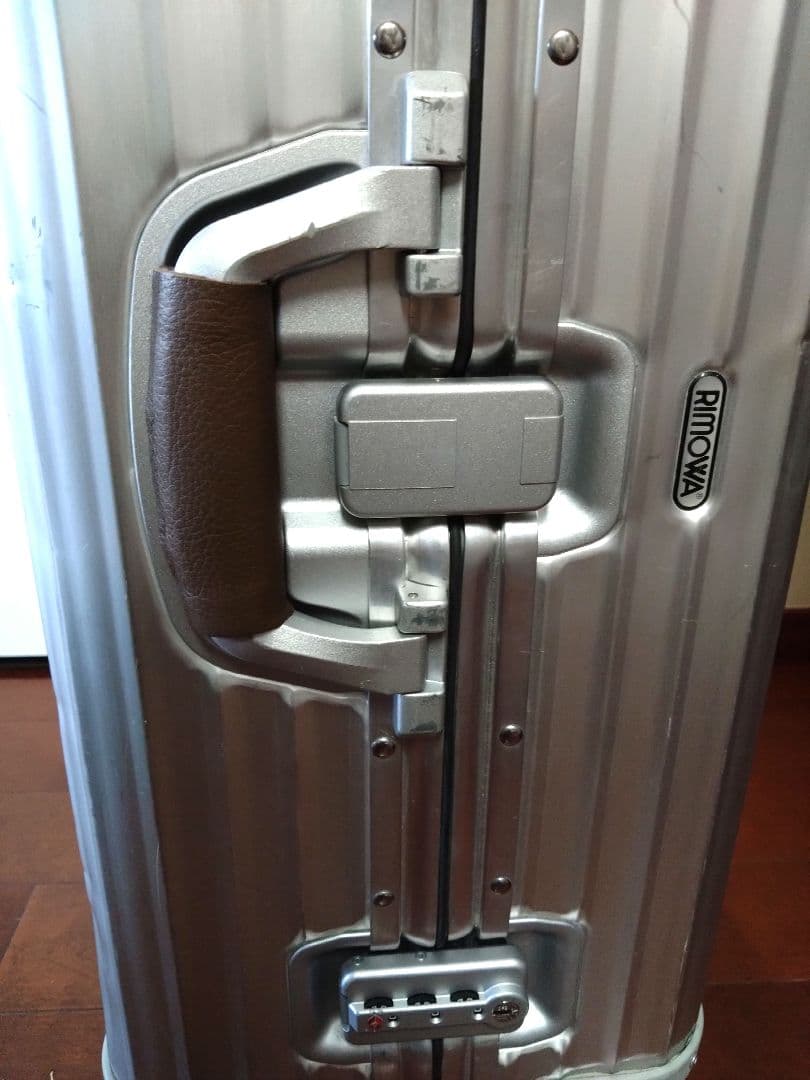 希少【RIMOWA✈️Lufthansa 　　　ダブルネーム】4輪　ケース