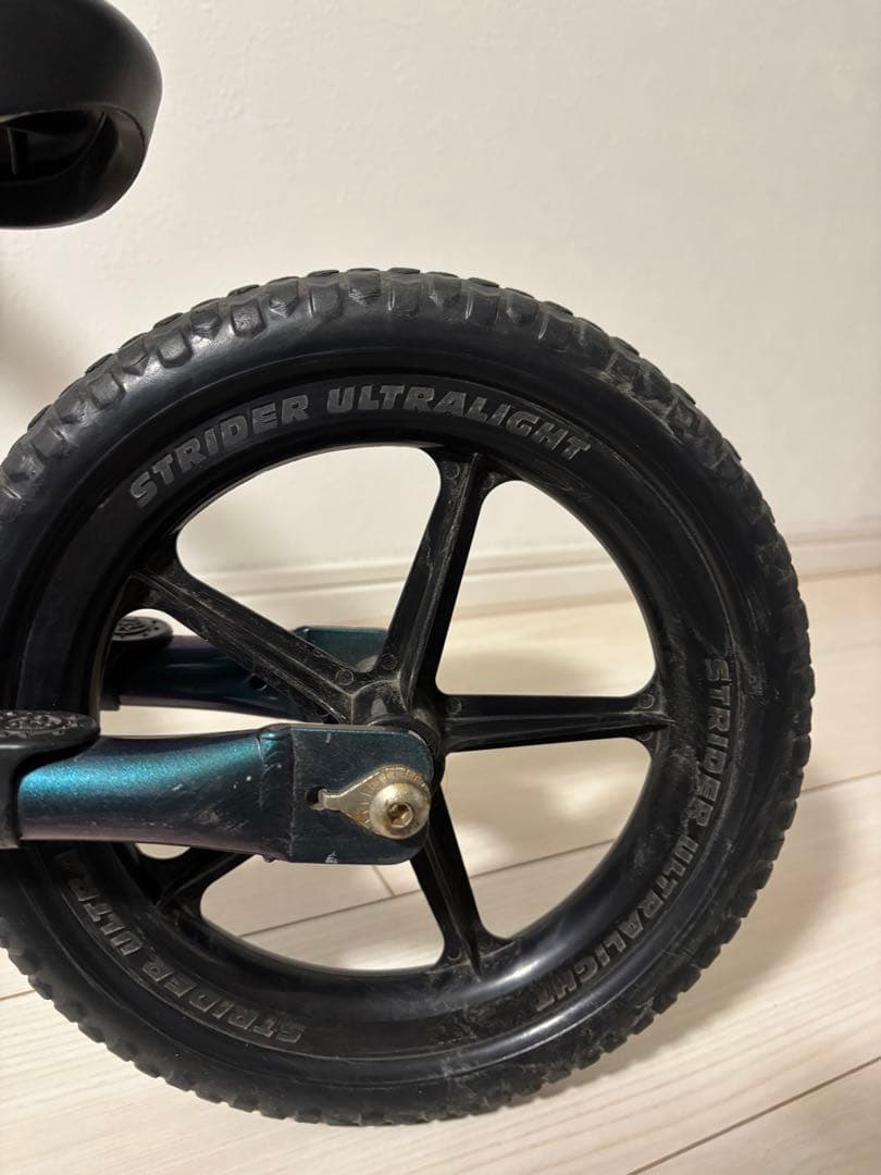 [希少カラー] STRIDER PRO メタリックアクア