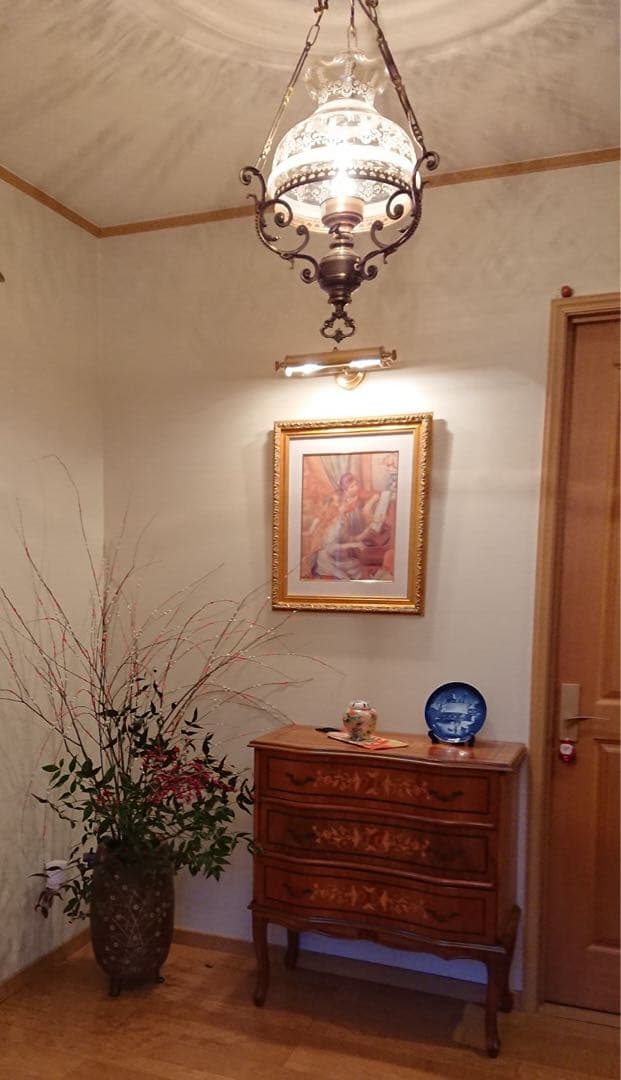 ｉＬｕｍ　イルム シャンデリアとシーリングメダリオン