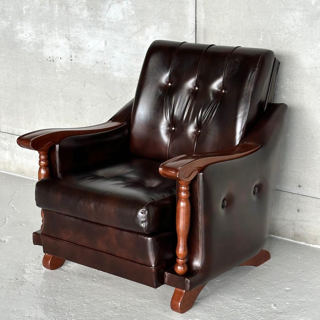 ✦昭和レトロ✦ミッドセンチュリー ラウンジチェア 合皮 × 無垢材装飾 ソファー