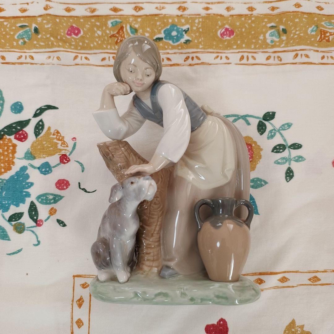 絶版LLADRO リヤドロ No.1246『おとなしくしてね』