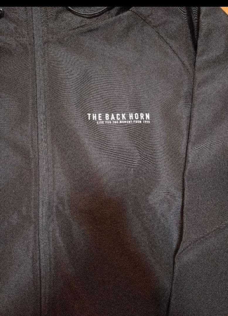 新品）THE BACK HORN　シェルパーカー