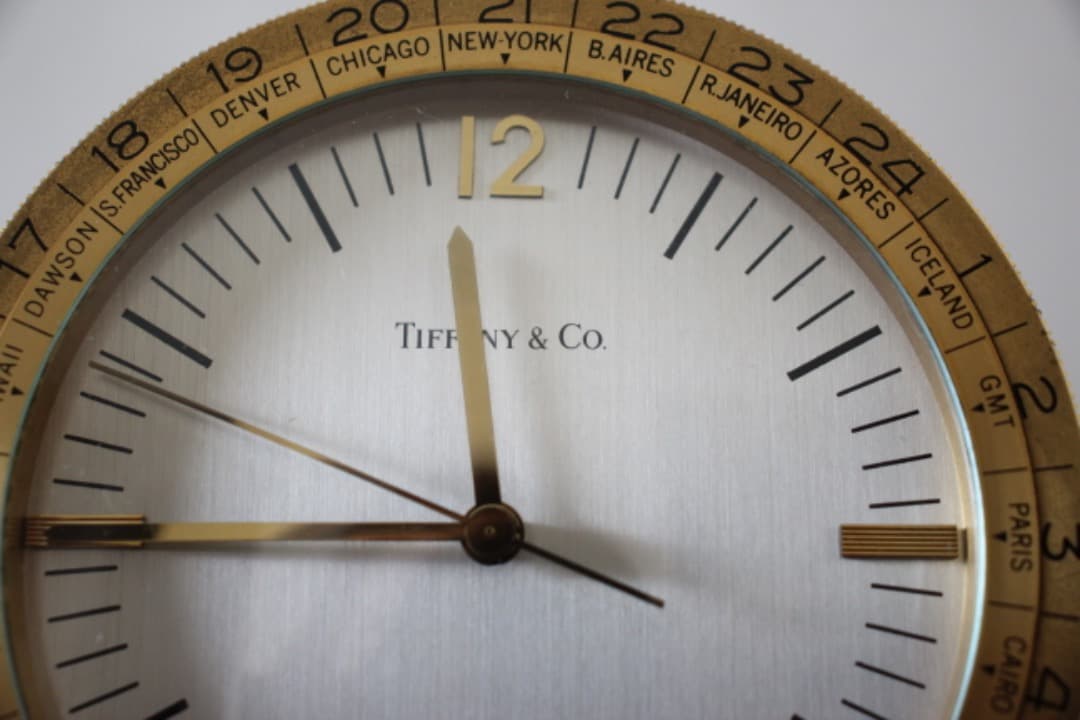 スイス製　ティファニー　ワールドクロック　卓上時計　クオーツ