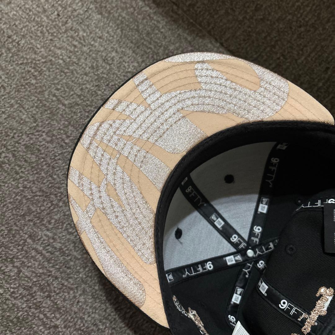 Syna World × New Era キャップ