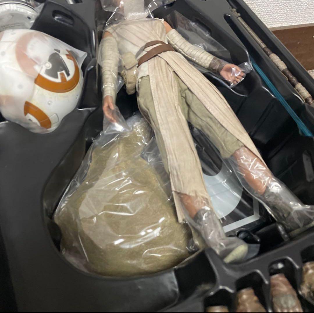 【新品未展示】 『スター・ウォーズ／フォースの覚醒』レイ＆ＢＢ-８（２体セット）
