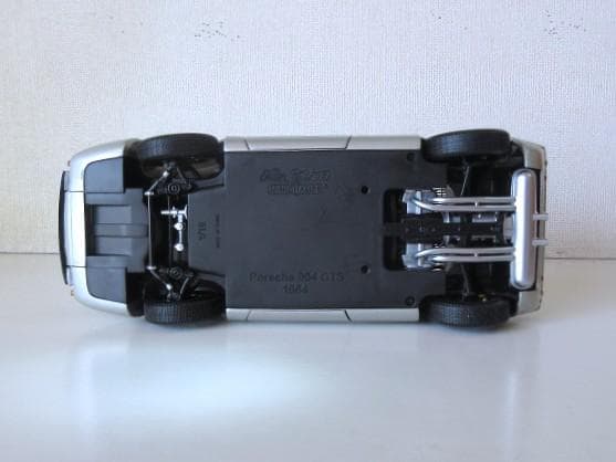 特価 MINICHAMPS 1/18 ポルシェ 904 Carrera GTS