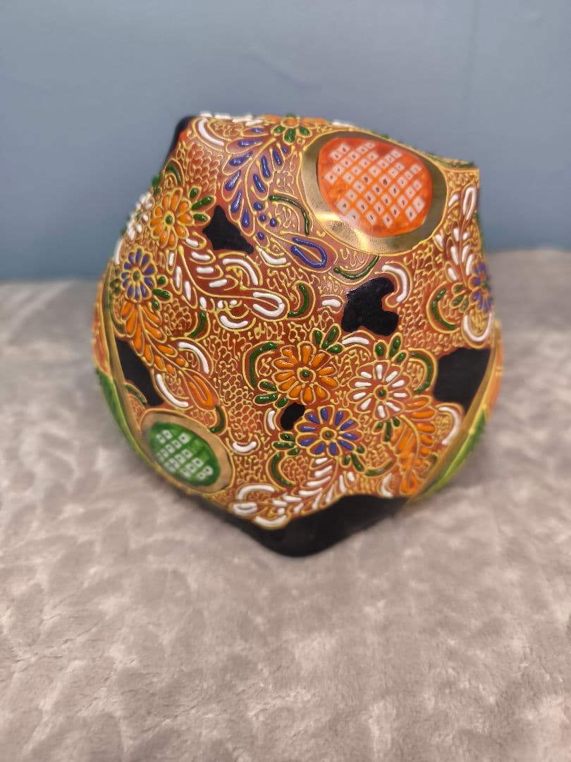 九谷焼　ふくろう　梟　置物　縁起物　黄色　風水　イエロー　金彩　色絵