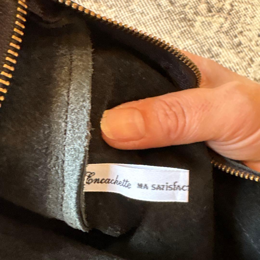 Encachette アンキャシェット　レザーポーチショルダー