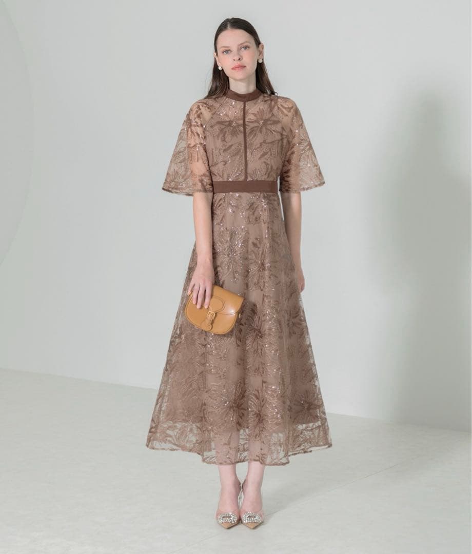 LEJA スパンコール花柄刺繍プチハイネックウエストマークAライン ドレス