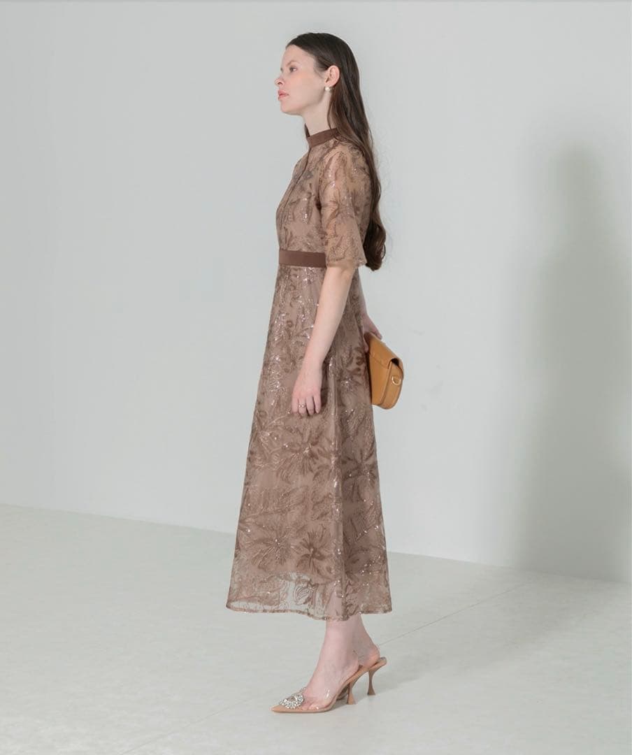 LEJA スパンコール花柄刺繍プチハイネックウエストマークAライン ドレス