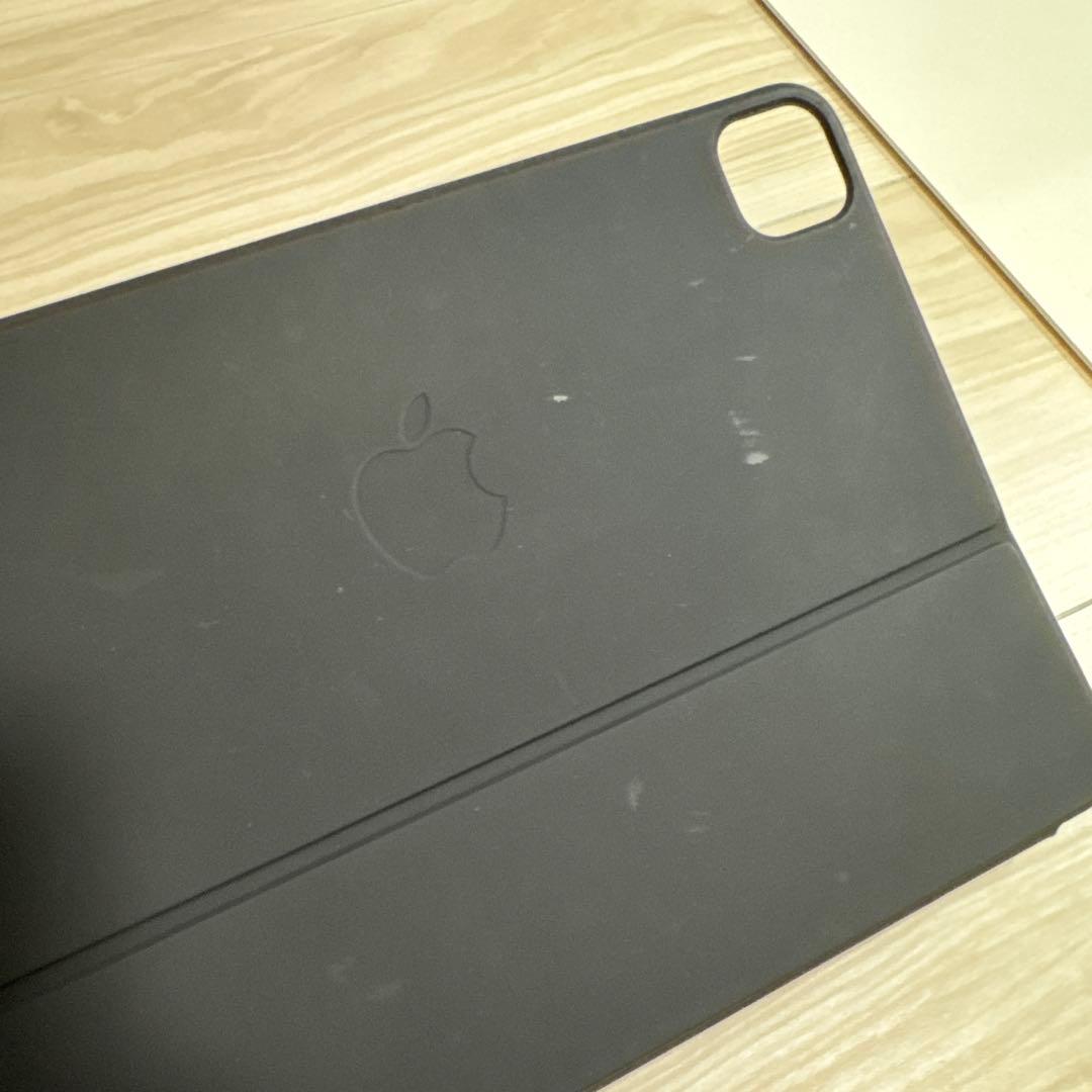 iPad スマートキーボードFolio 11インチ