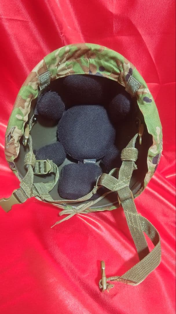 最終値下げ【極美品】陸上自衛隊８８式鉄帽　サイズ中　レプリカ品