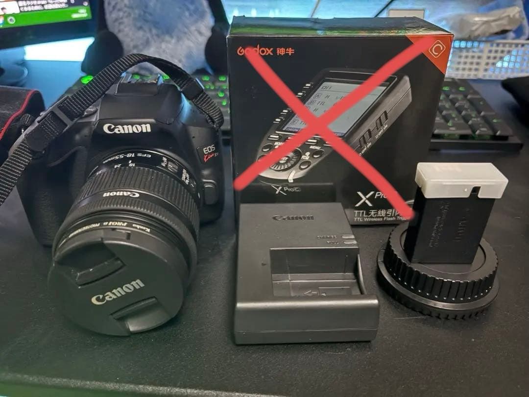 Canon EOS Kiss X10 レンズ18-55mm 予備バッテリー付