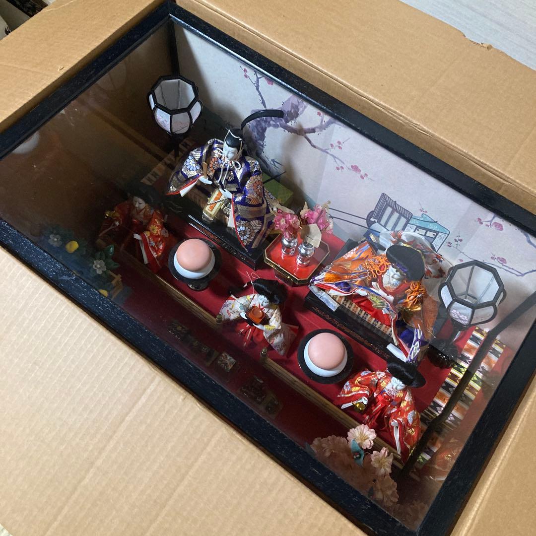 雛人形　ガラスケース入り　オルゴール付き　電気付　専用段ボール　三人官女