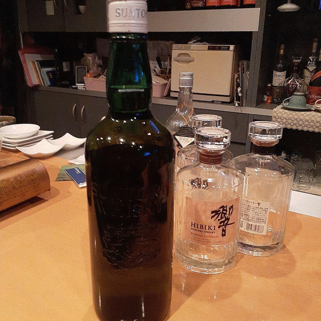 手にはいらないレア　サントリーウイスキーホワイト1440ml