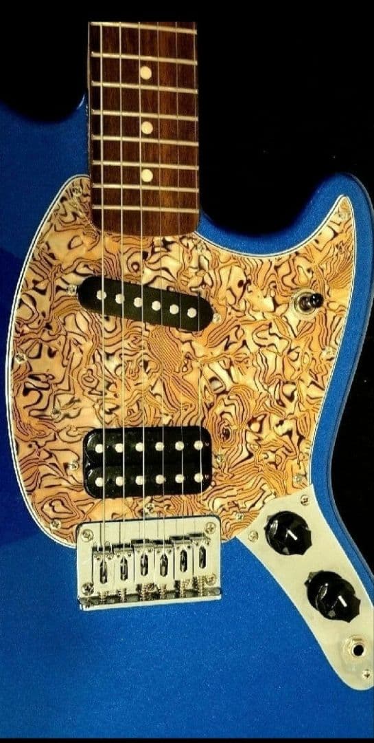 SquierBullet Mustang HHのカスタム