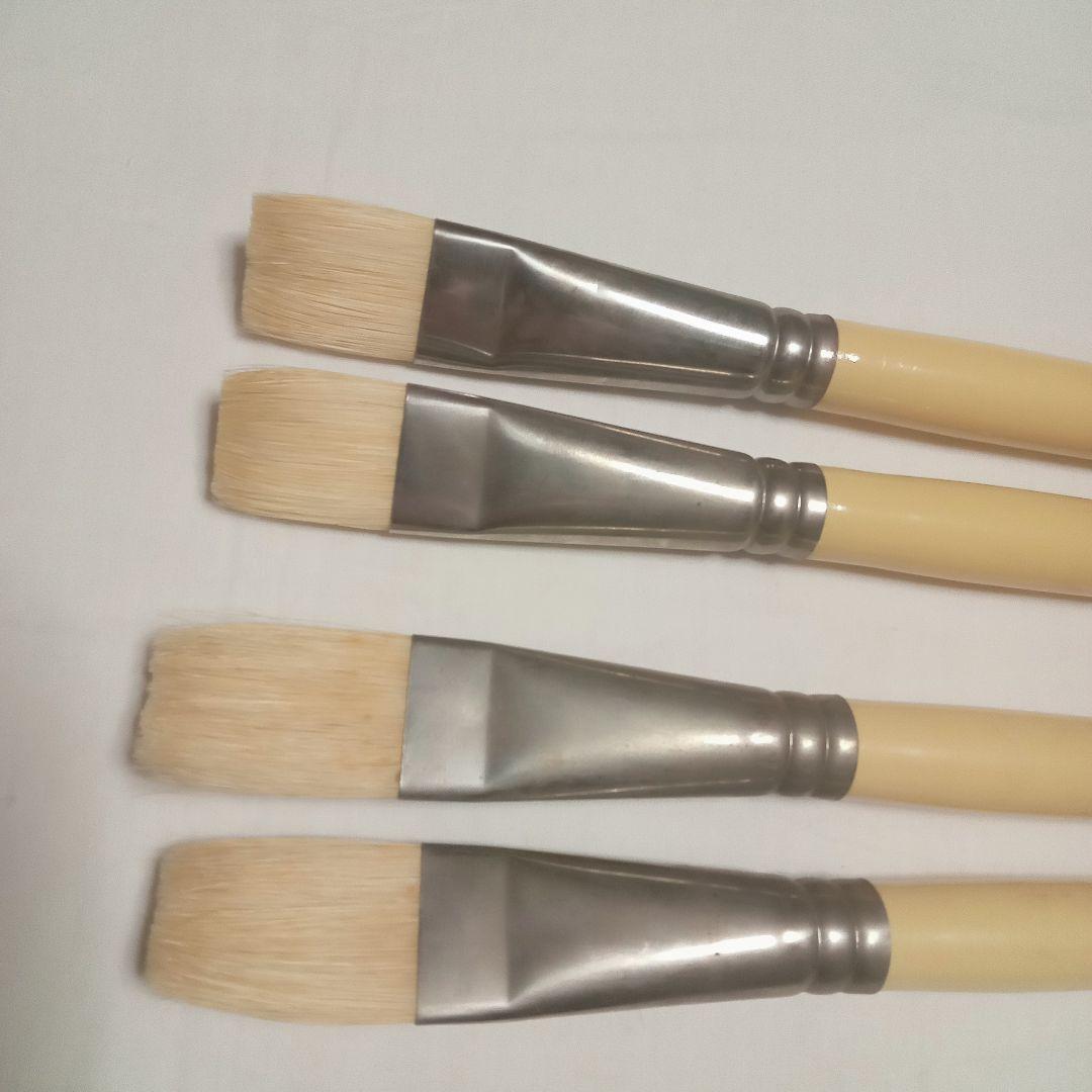 ウインザー&二ュートン社　油彩筆　シリーズO 、シリーズR  4本セット