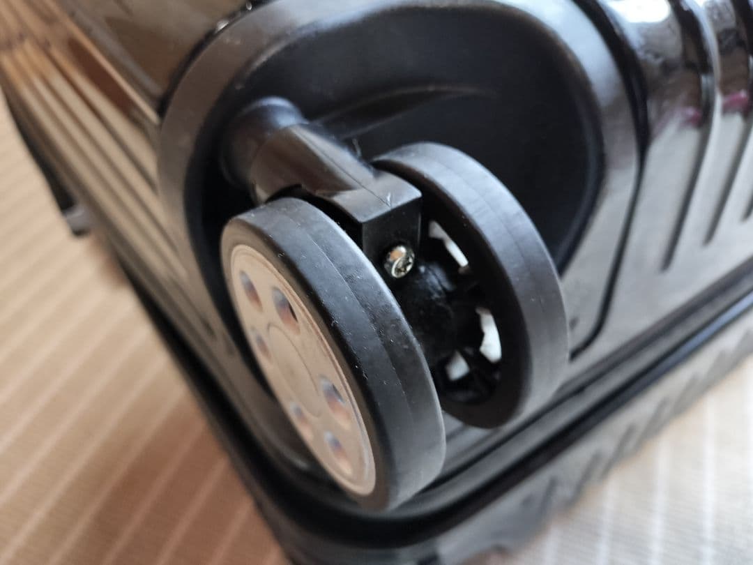 リモワ サルサ デラックス 104L