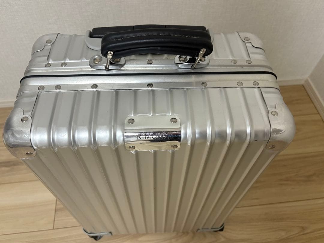 リモワ クラシック キャビン シルバー