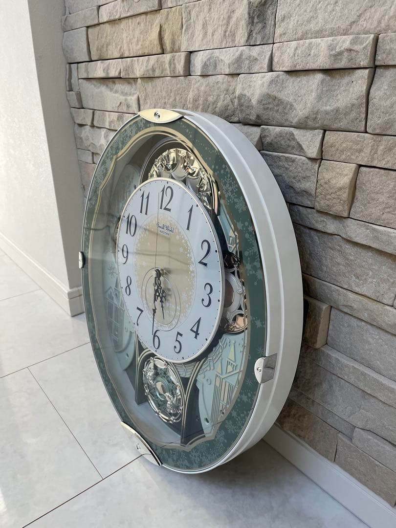 【美品】リズム時計工業 Small World 4MN537RH04（白）