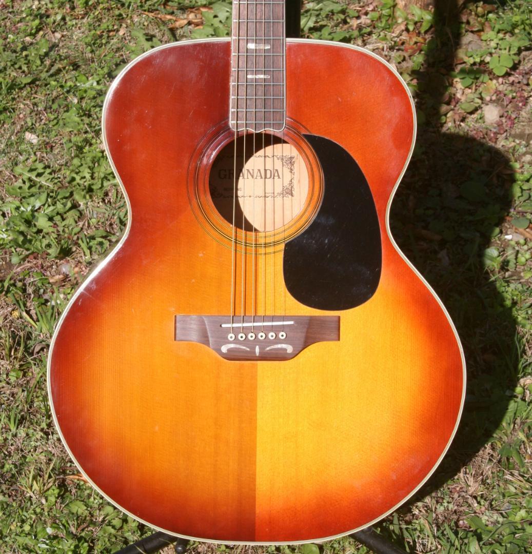 1970年代に日本の松本のマツモクで製造されたGranada J200モデル