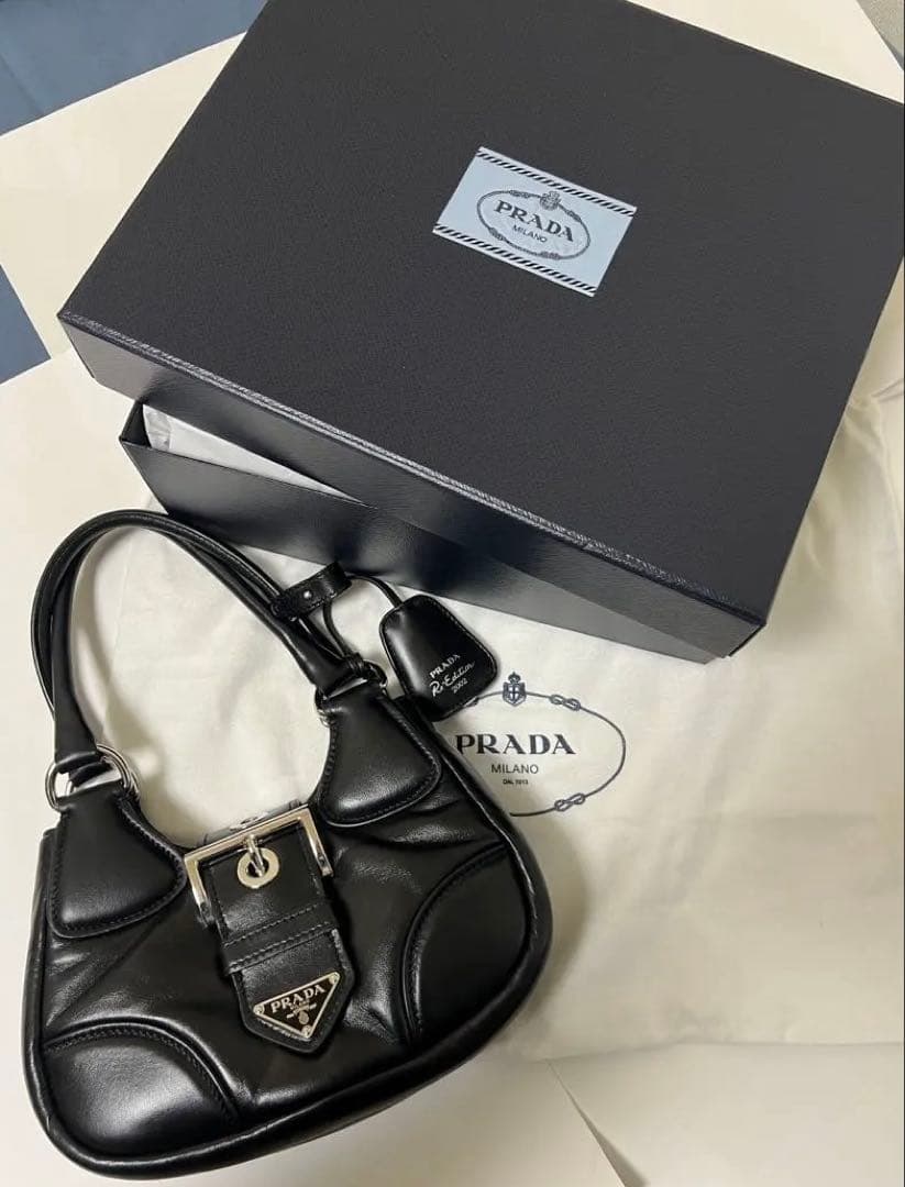 【未使用美品】PRADA ムーン パデッドナッパレザー ショルダーバッグ