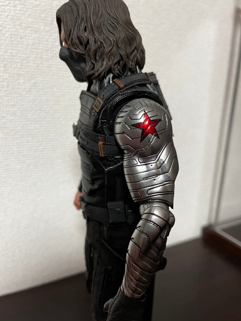 ホットトイズ　キャプテン・アメリカ　ウィンター・ソルジャー　バッキー・バーンズ