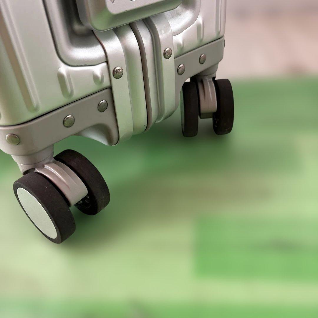 Innovator アルミキャリーケース36L