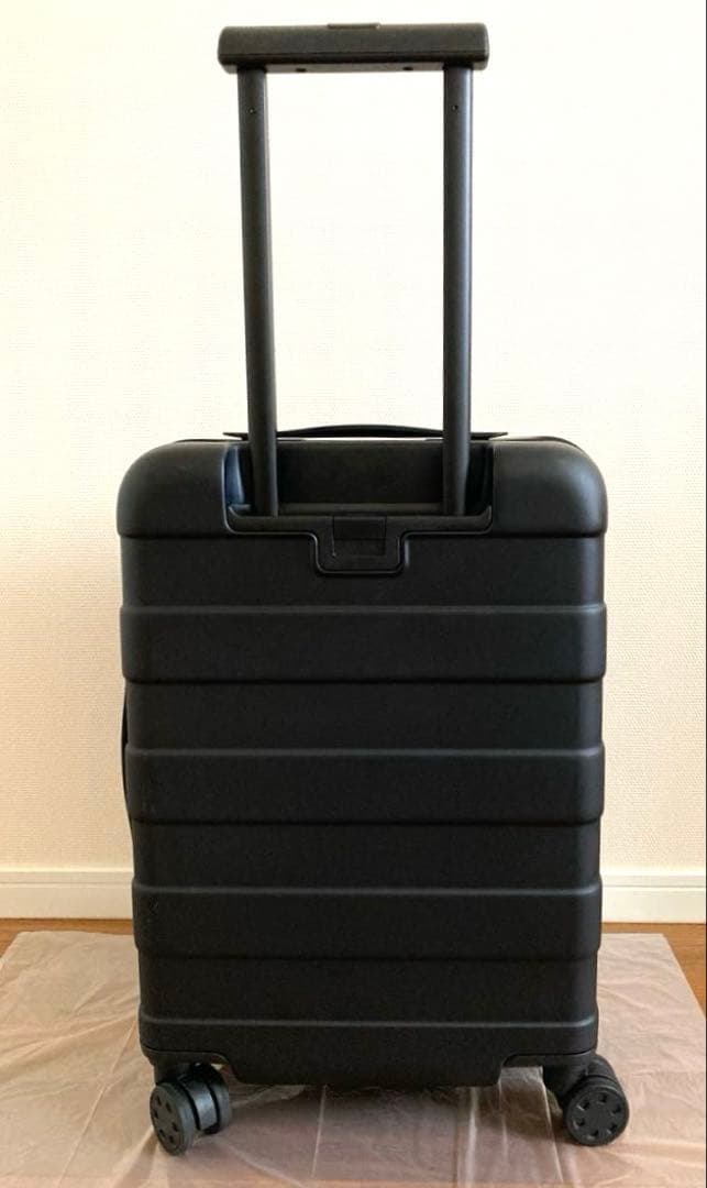 無印良品　バーを自由に調節できるハードキャリーケース　36L ブラック