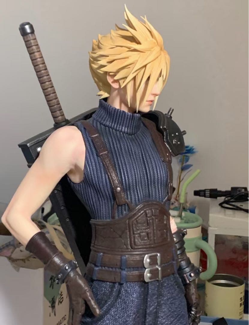 ファイナルファンタジー Ⅶ FANART クラウド ガレージキット スタチュー