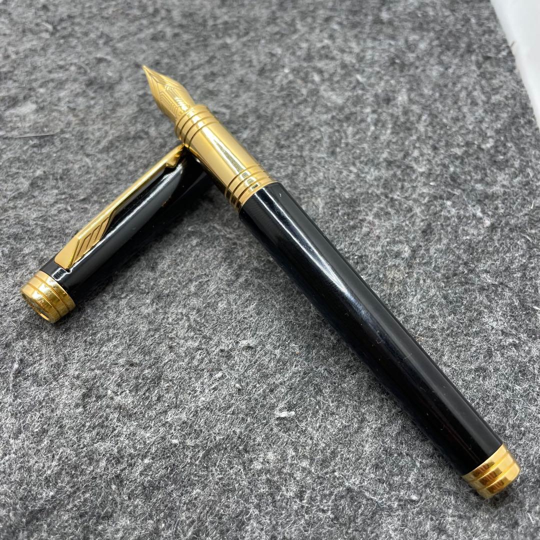 PE1167□パーカー プリミエ 万年筆 ブラックラッカー 箱付き 18K