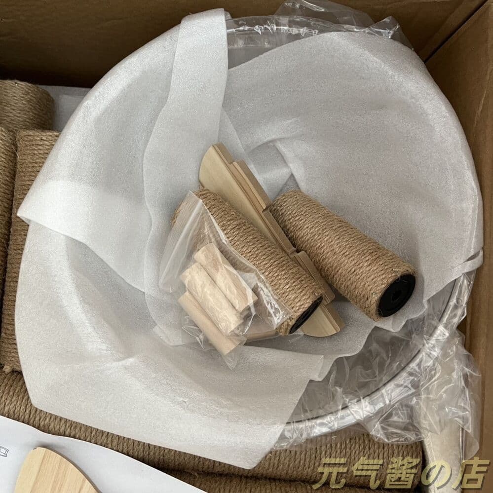 キャットタワー 170cm 6 段宇宙船 大型猫用 木製 多頭飼い