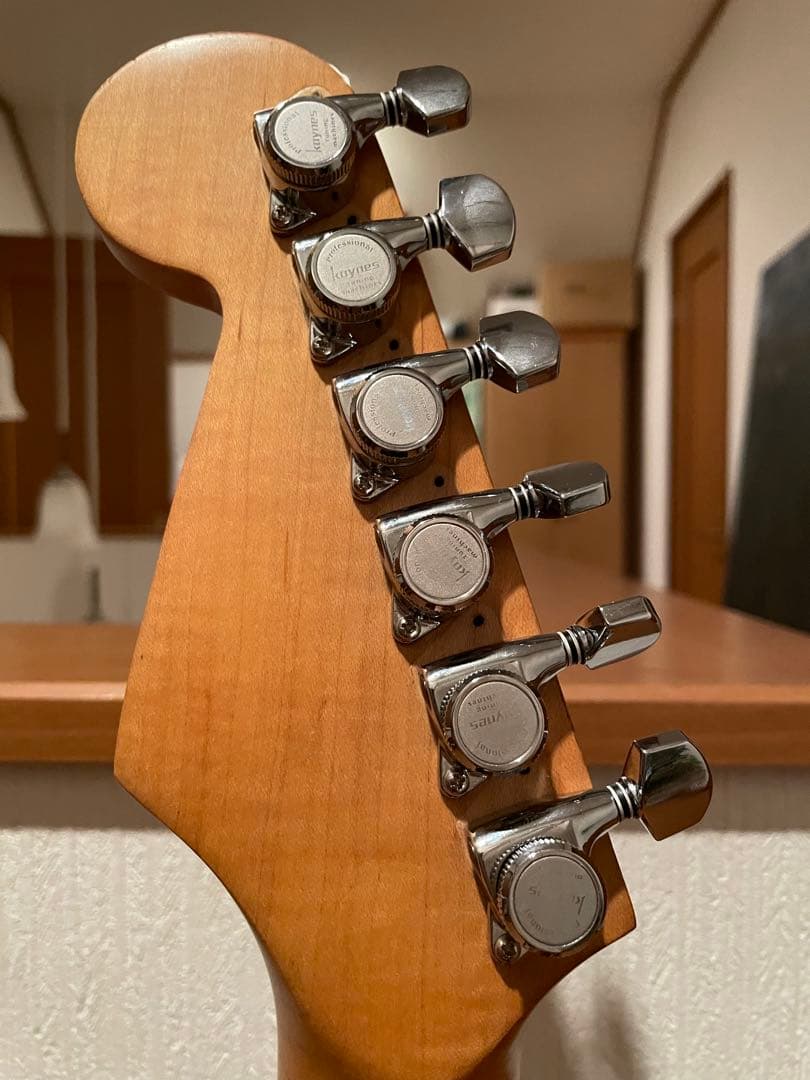 再再再再再再値下げ！ノーブランドコンポーネントストラトタイプ