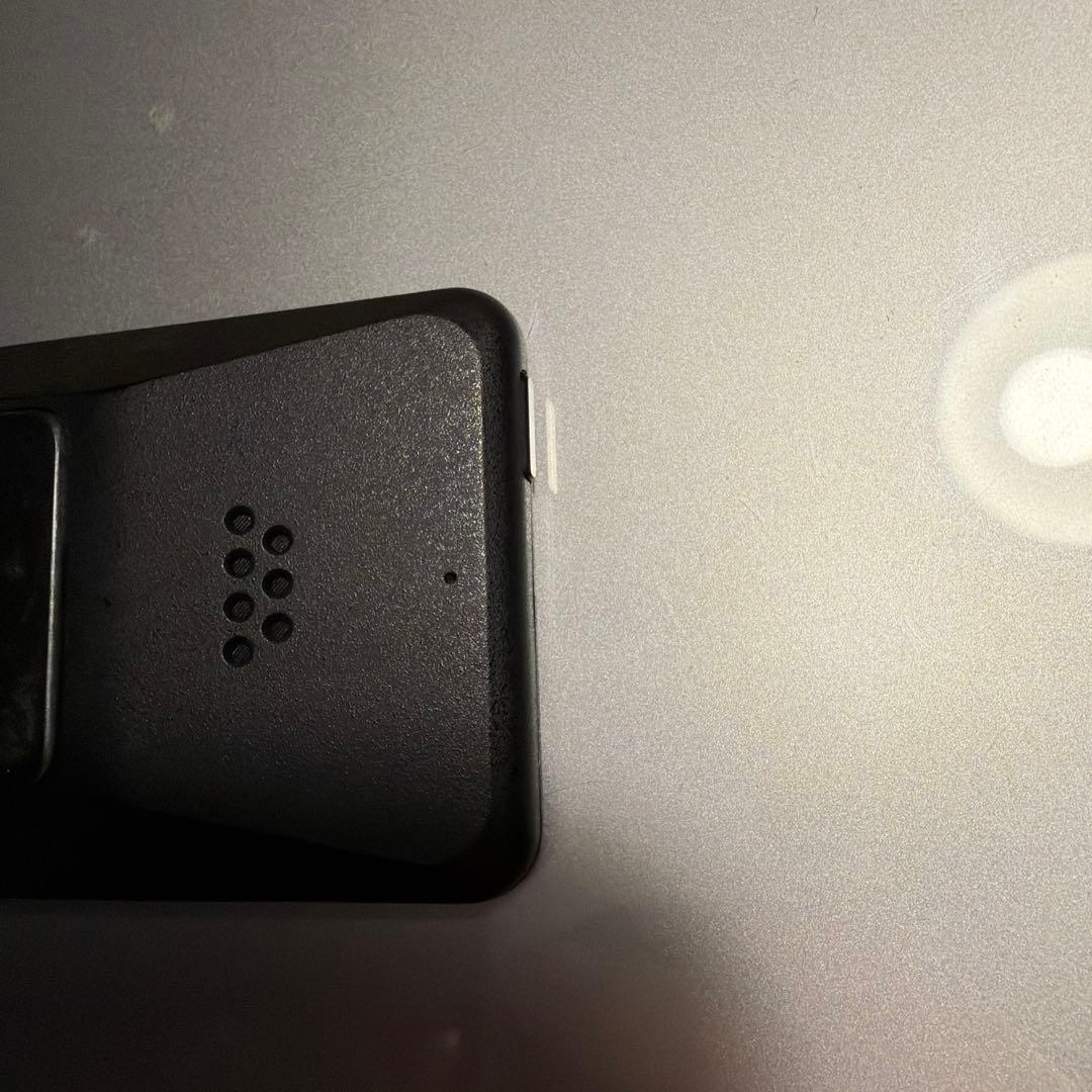 携帯電話本体 Punkt mo02