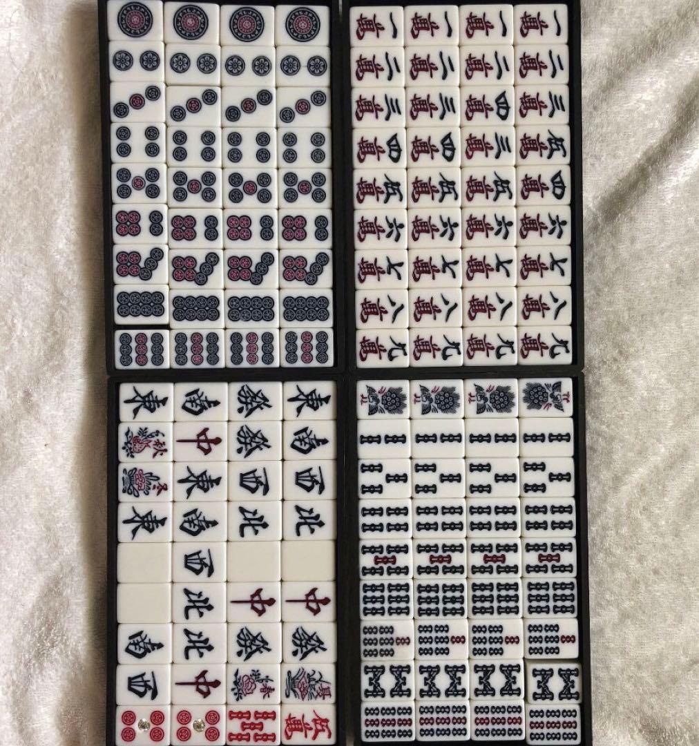 高級麻雀牌　備品　麻雀　送料　ダイヤモンド調　スワロフスキー調　特別仕様　赤五筒