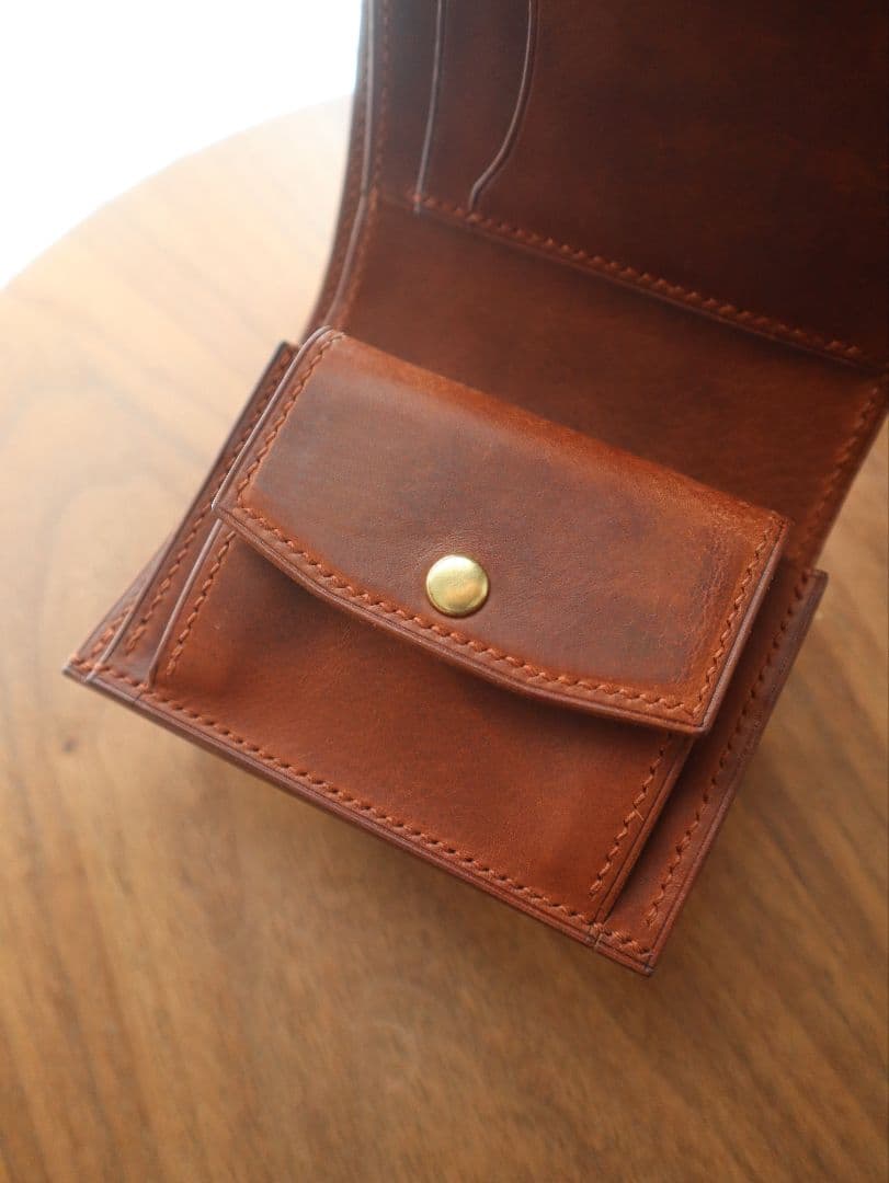【イタリアンレザー】オコシ金具の三つ折り財布　フルハンドメイド