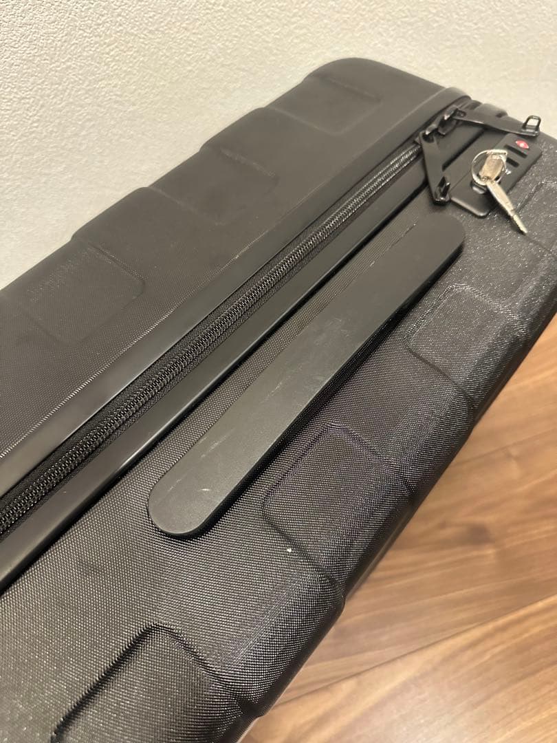 バーを自由に調節できる　ハードキャリーケース（３６Ｌ）　無印良品