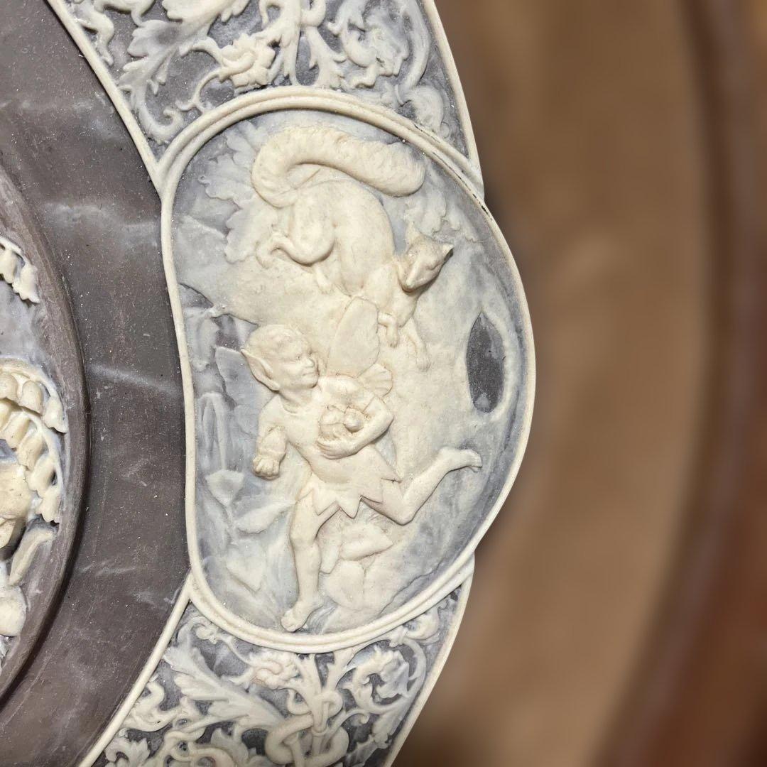 お宝　希少インコレイストーン彫刻 円形プレート　アンティーク値下げ可能