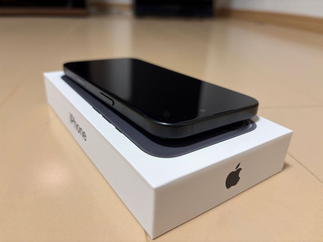 iPhone16 128GB ブラック　SIMフリー