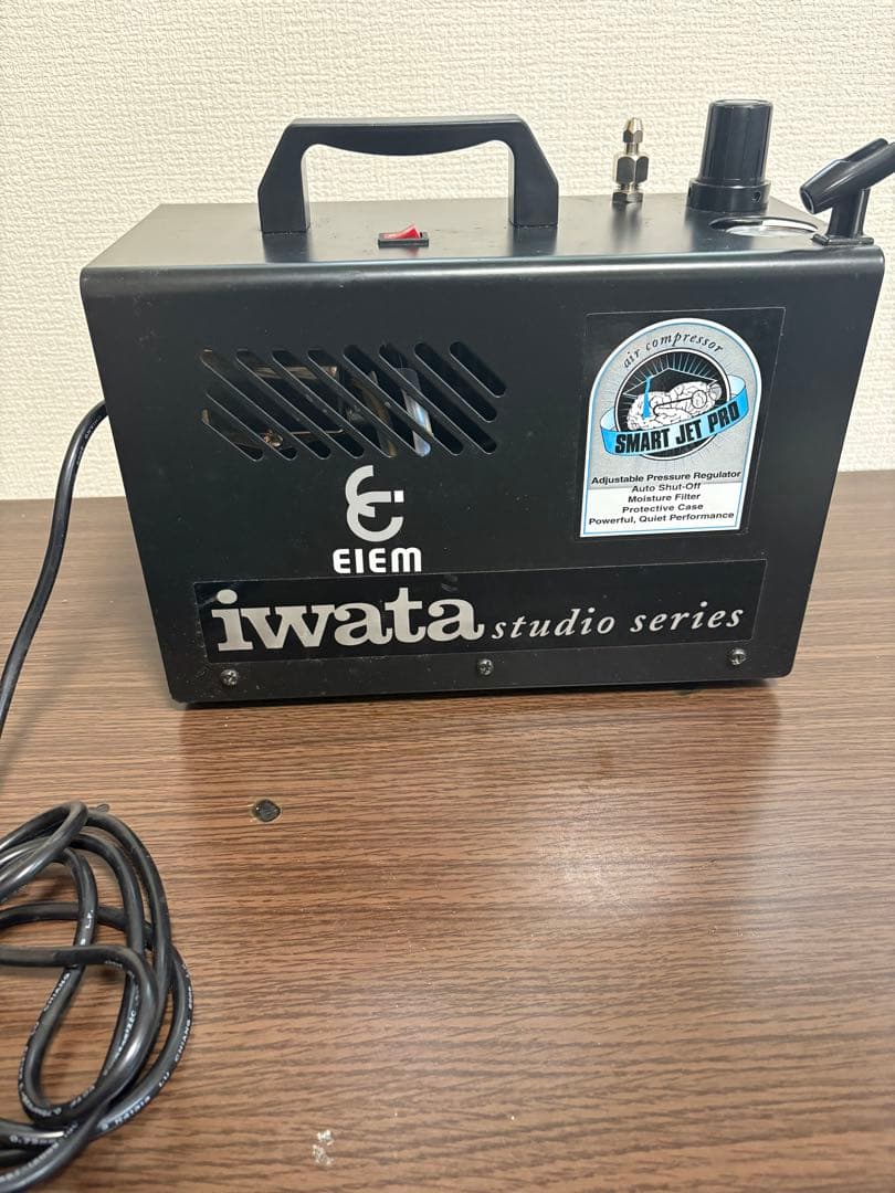 Iwata ミニコンプレッサー　IS-875