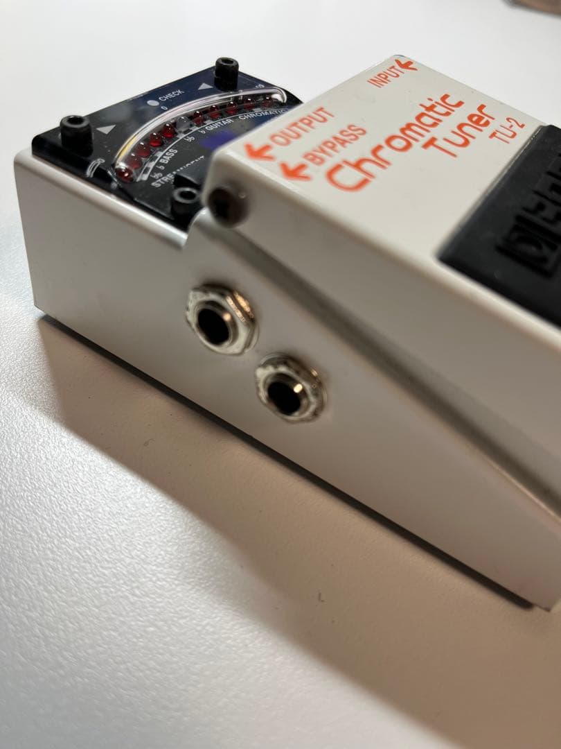 ギター BOSS Chromatic Tuner TU-2
