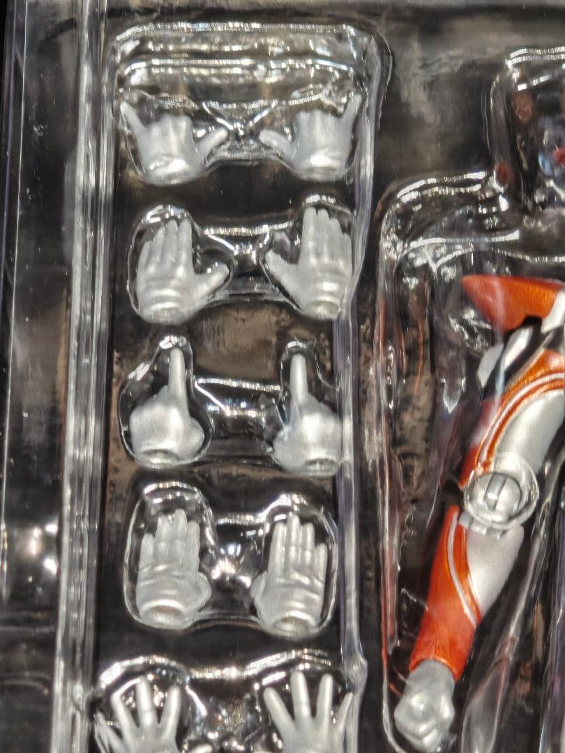 S.H.Figuarts ウルトラウーマングリージョ 「ウルトラマンR/B」