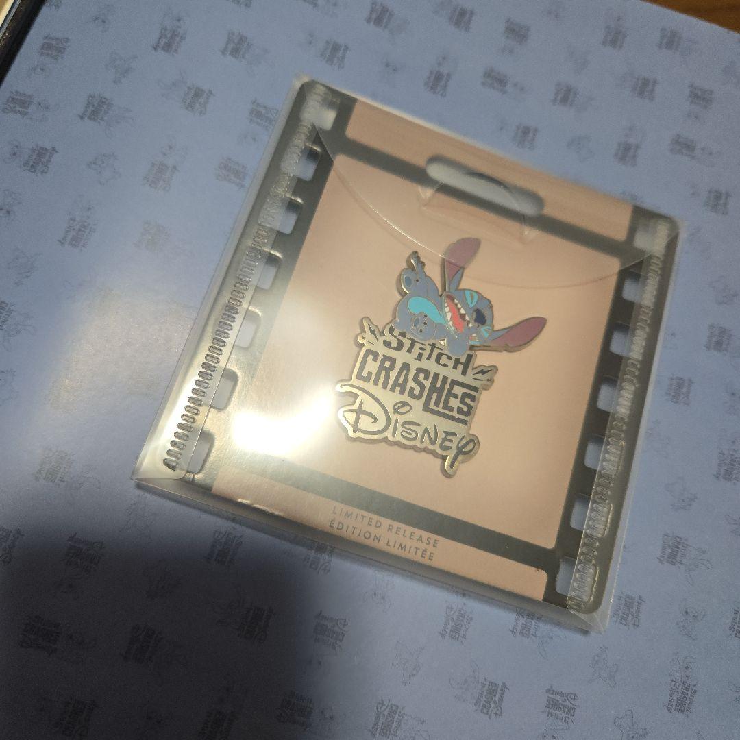 スティッチ　クラッシュコレクション　ディズニーストア　フルコンプ　ピンバッジ