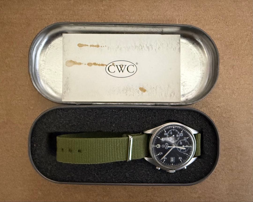 i*y様 CWC クロノグラフ 3針 ブラック文字盤 ミリタリー