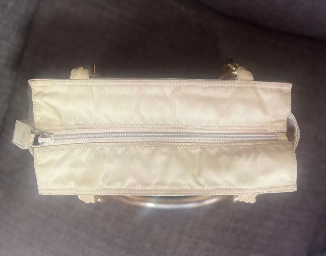 PRADA プラダ 三角プレート ナイロン ゴールド メタルハンドル バック