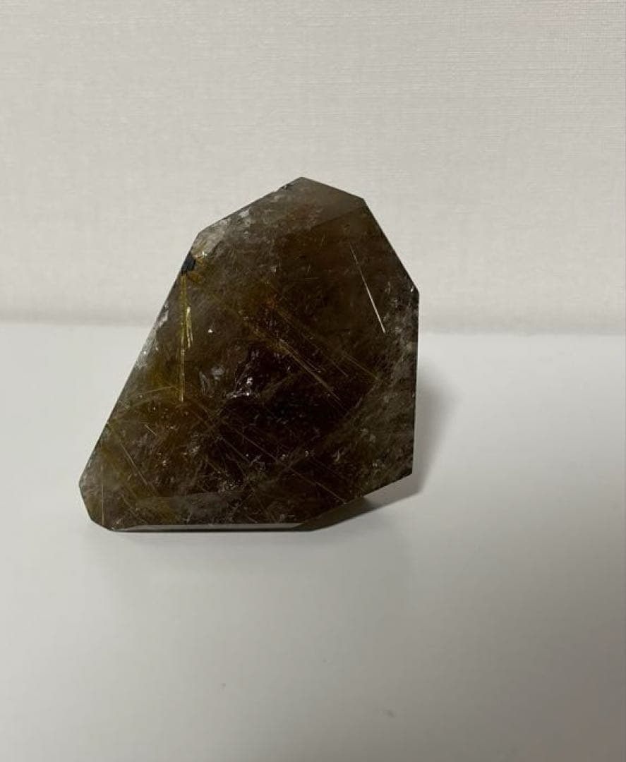 ゴールデンルチルクオーツ　210ｇ　鑑賞石 自然石 天然石 鉱物 置物