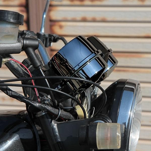 【547】 Z400FX メーターカバーセット ブラッククローム 上下セット