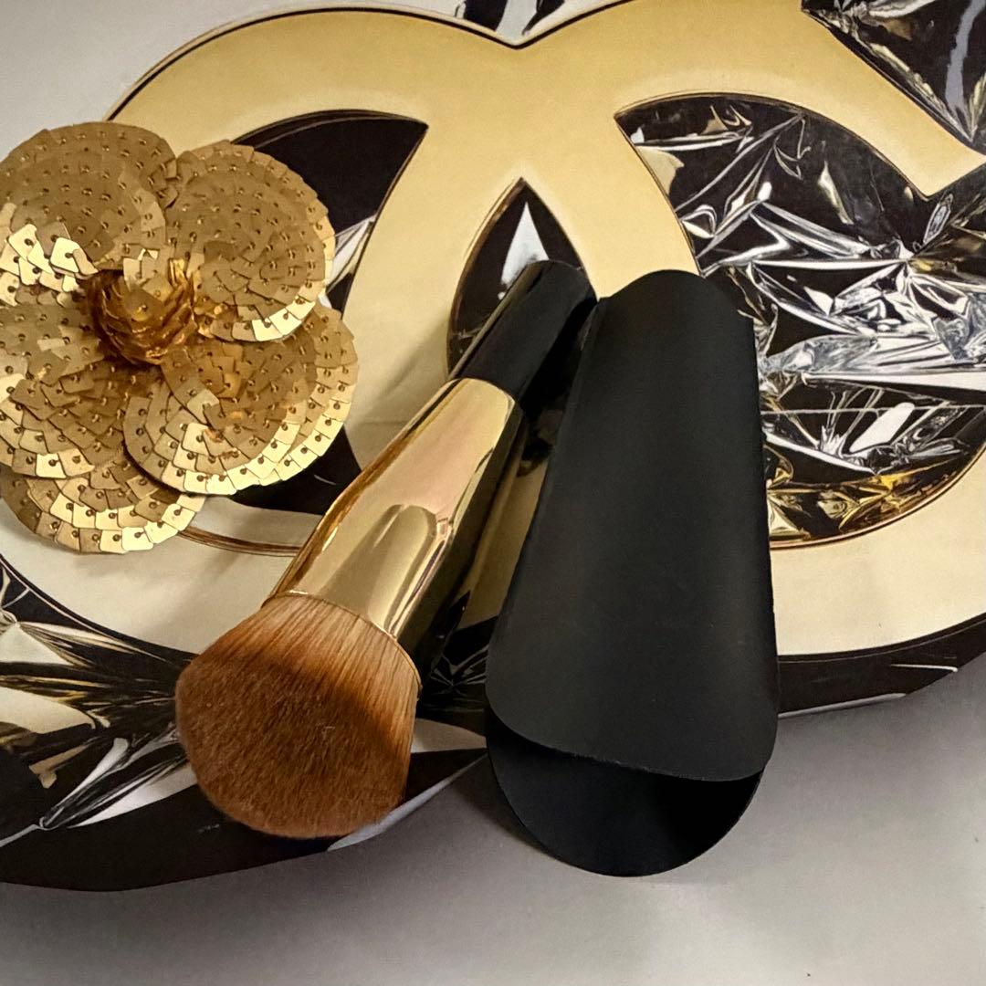 未使用に近い☆CHANEL☆サブリマージュ☆レサンス ドゥ タン # B20